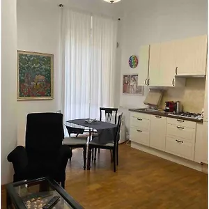  Appartement In Front Of Coliseum 3
