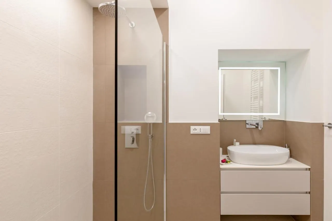 Buzzstays - Stylish Apartments Vatican Rome Downtown
